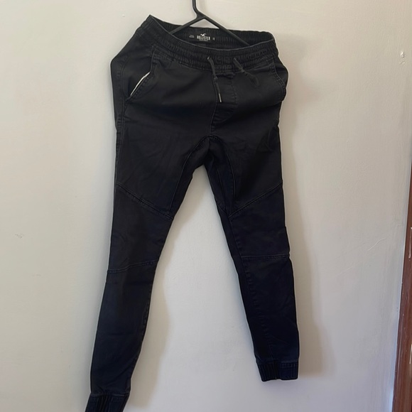 it's black pants - Picture 1 of 3